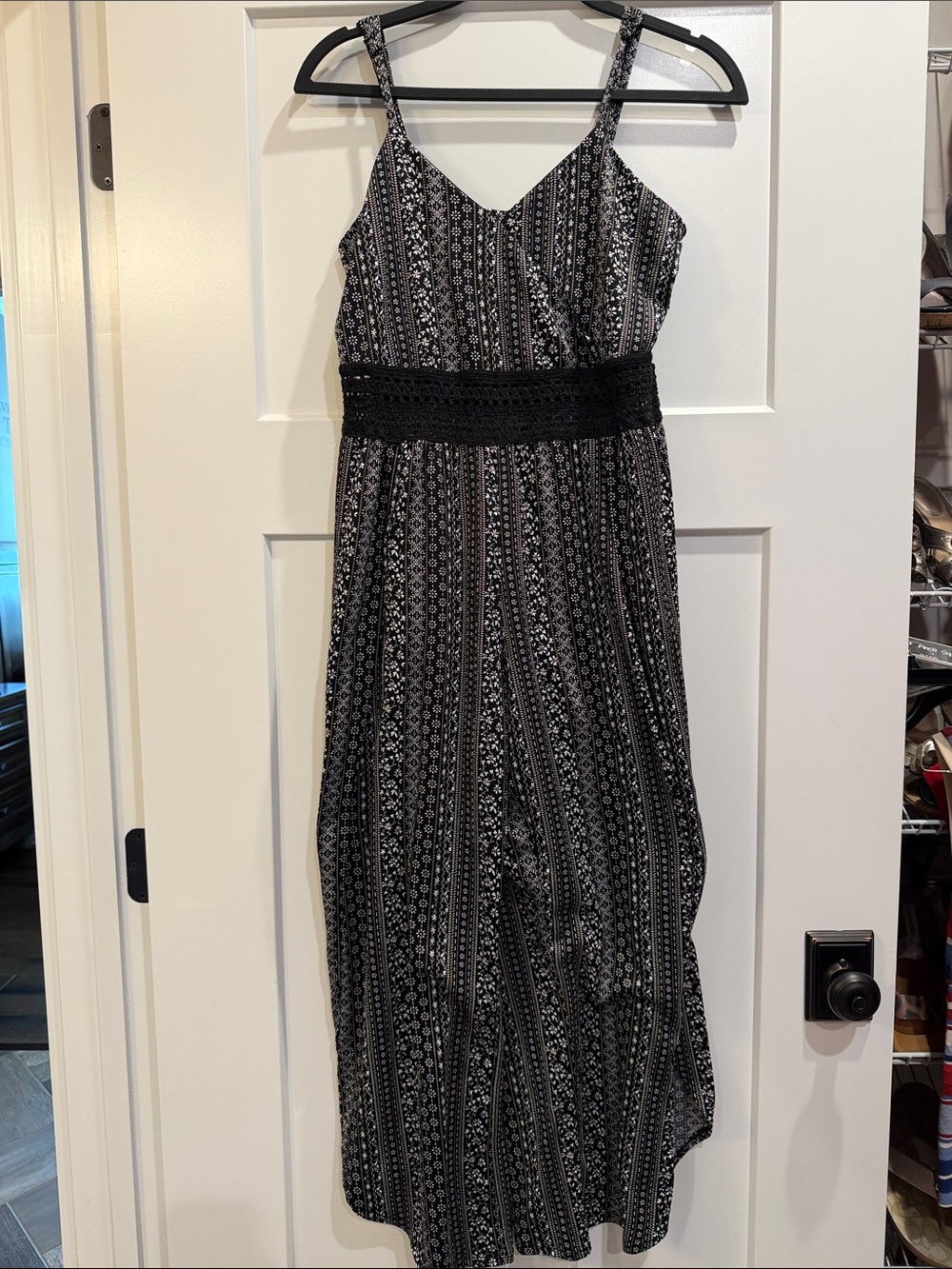 No Boundaries Black Patterned Spaghetti-Strap Romper Jumpsuit Juniors Size Large